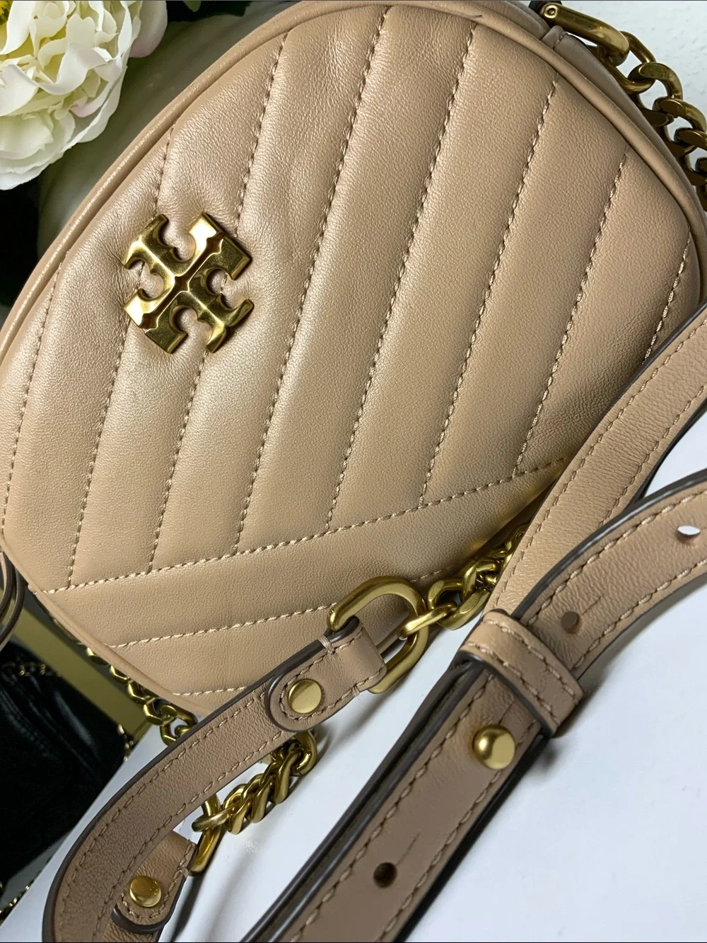 Tory Burch Quilted Camera Crossbody in Light Beige with Gold Hardware